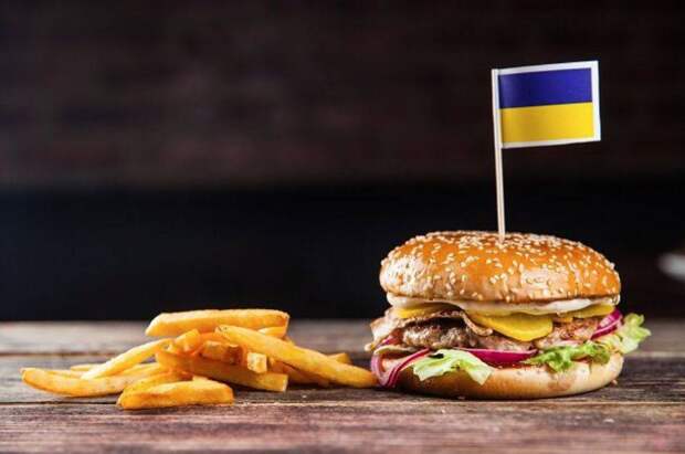 Посольство США предложило учить украинский по меню «Макдональдс»