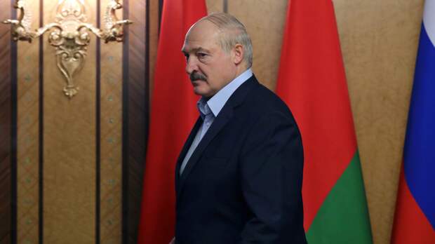 Какие мухи покусали Лукашенко