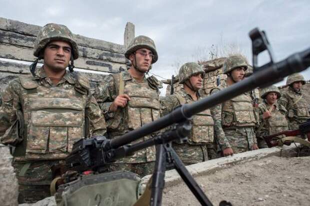 Опасное обострение: эксперты о конфликте в Нагорном Карабахе