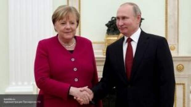 Путин и Меркель осудили попытки Украины загнать Минские соглашения в тупик