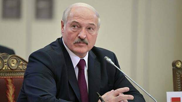 Выборы близко: как Лукашенко демонстративно отдаляется от России