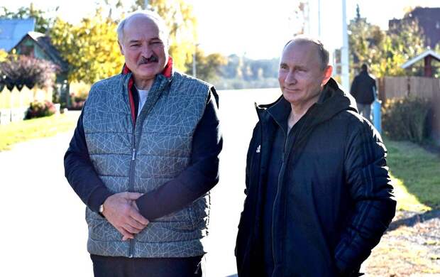 Тонкий расчет: в Германии объяснили, почему Путин не станет вмешиваться в ситуацию в Беларуси