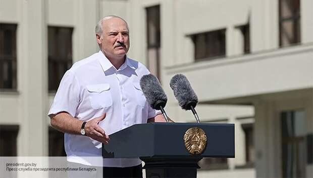 Ищенко: Оппозиция провалила блицкриг, Лукашенко пошел в контрнаступление