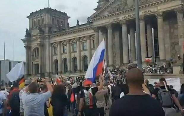 Почему митингующие в Берлине скандировали «Путин! Путин!»