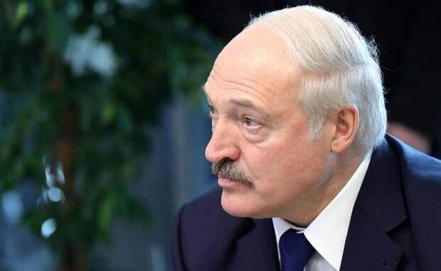 «Куда бежать Лукашенко?»: Белоруссии предрекают майдан