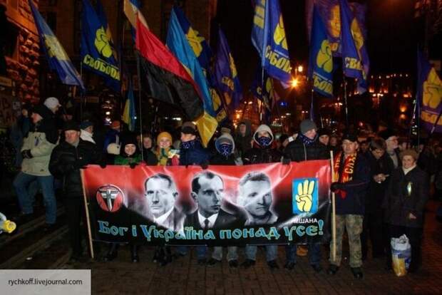 От Майдана до пропасти, или Почему Запад хочет оторвать Белоруссию от России
