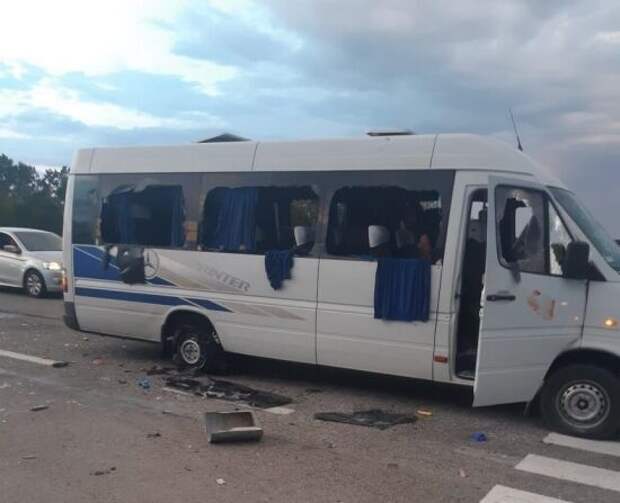 Журавко о расстреле автобуса на Украине: Самое страшное еще впереди