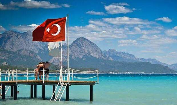 Первые отдохнувшие на курортах Турции россияне поделились впечатлениями