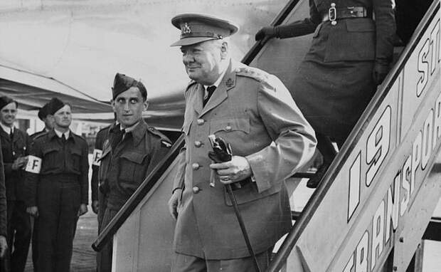 Прибытие британского премьера Уинстона Черчилля на встречу «Большой тройки» в Потсдам