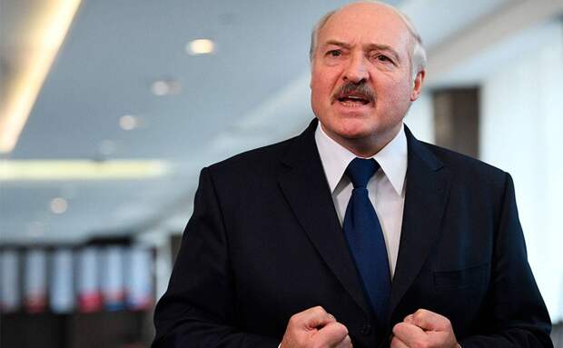 Стабильность, самобытность и жесткость: главные темы в обращении Лукашенко