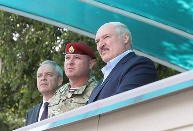 Лукашенко сам загнал себя в клещи между Россией и Западом