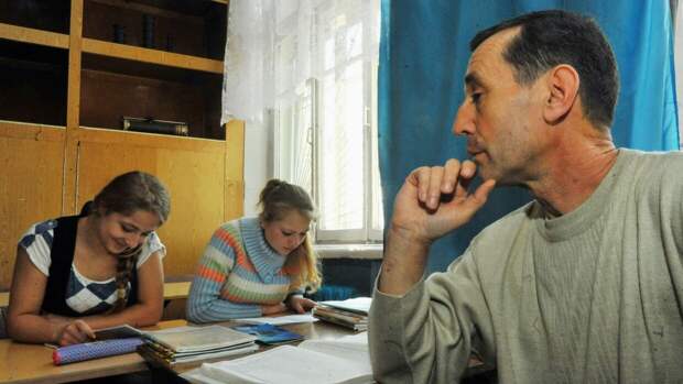 Процесс ликвидации русскоязычных школ на Украине зашел в тупик 