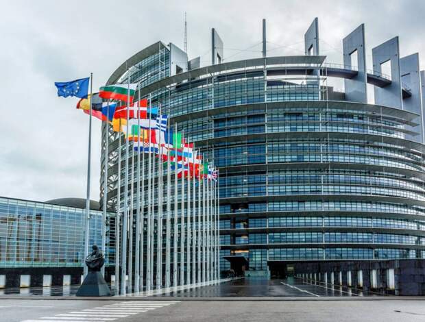 Европарламент провоцирует двоевластие в Белоруссии