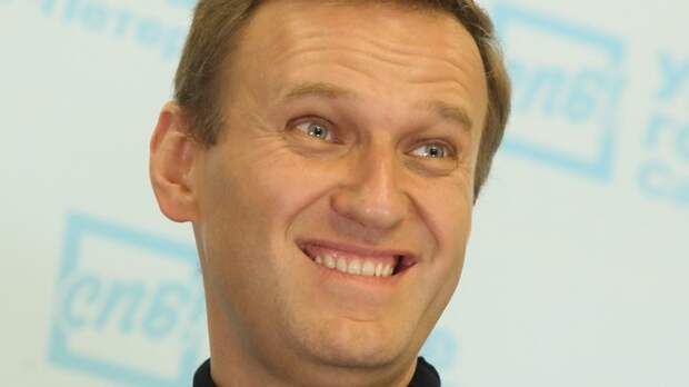 &quot;Он моргнул, он съел пюре&quot;: Меркури съязвил о Навальном одним фото