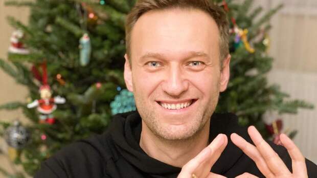 Осташко: ФБК зарабатывает на коме Навального