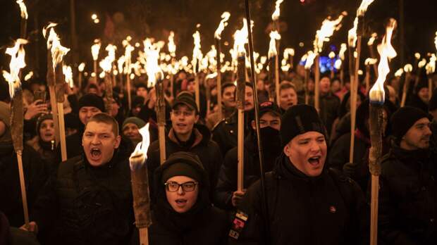 Осенью на Украине ждут националистический переворот