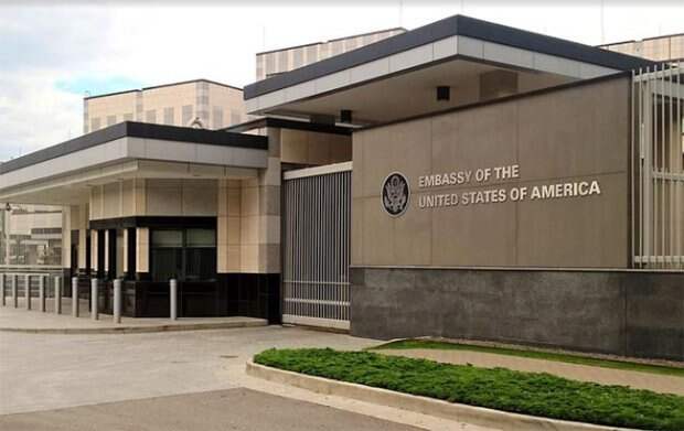Сотрудница посольства США умерла после избиения в Киеве