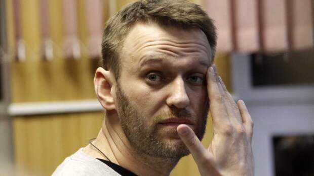Соловьев указал на новые загадки в инциденте с Навальным