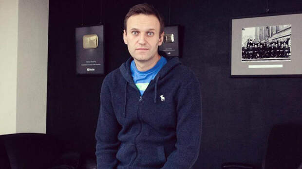 Оппозиции напомнили, что именно Навальный сломал жизнь Тесаку