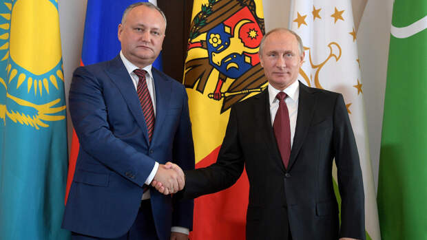 Эксперт объяснил, зачем Путин выделил Молдавии гумпомощь на 500 млн рублей