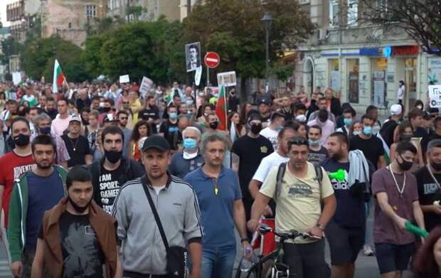 Очередной протест в Болгарии назвали «4-м Великим народным восстанием»