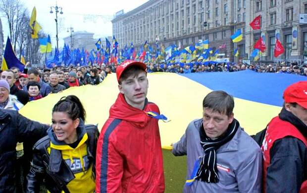 «Нормальные украинцы сами должны навести у себя порядок…» – верно ли это утверждение?