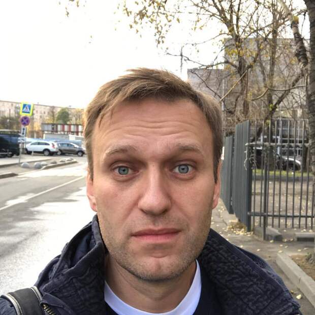 «Новичок» не так опасен?» - британцы о желании Навального вернуться в Россию