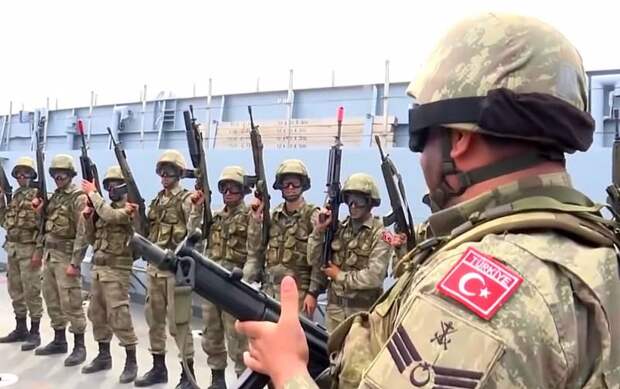 Эксперт: Турция не остановится на Карабахе. Следующим будет Крым