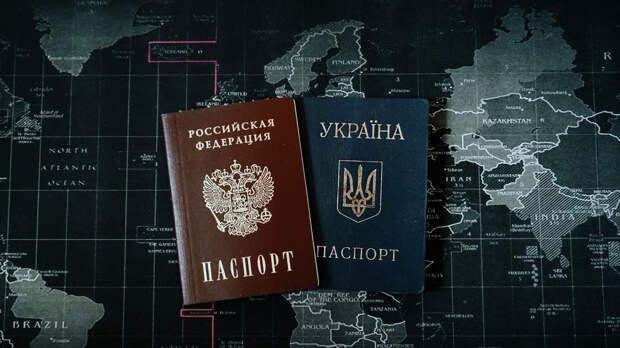 Украинцы назло Киеву продолжают получать российское гражданство в Крыму