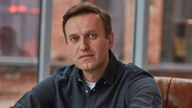 Осужденный за экстремизм блогер Жуков мечтает занять место Навального