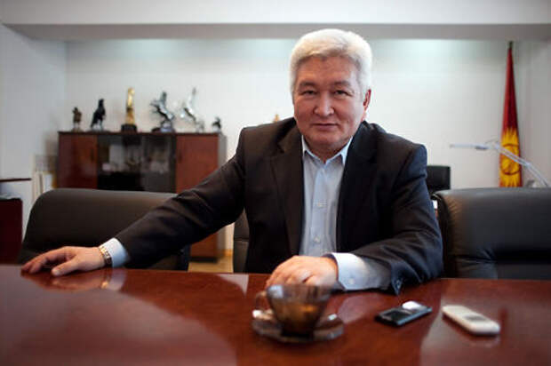 Чем вызвана спешка с принятием новой Конституции Киргизии?