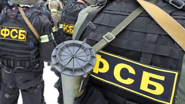 ФСБ задержала подростка за подготовку теракта в Тамбове