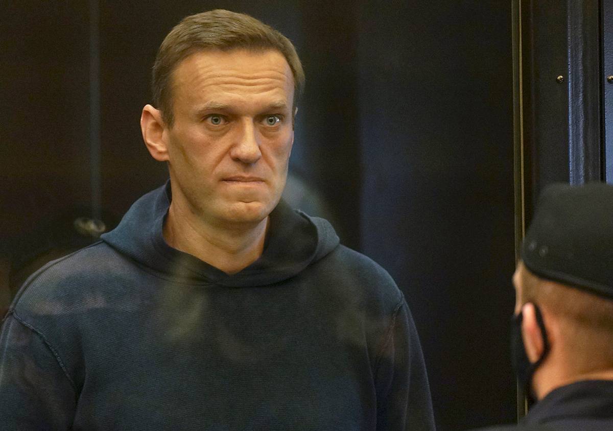 ЕСПЧ требует немедленно освободить Навального