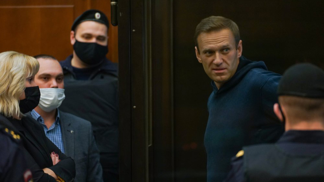 Во вторник решением Симоновского суда Москвы условное наказание Алексею Навальному по делу «Ив Роше» было заменено на реальный срок