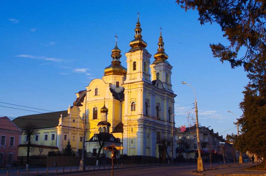 Кафедральный собор Винницы, захваченный Шостацким