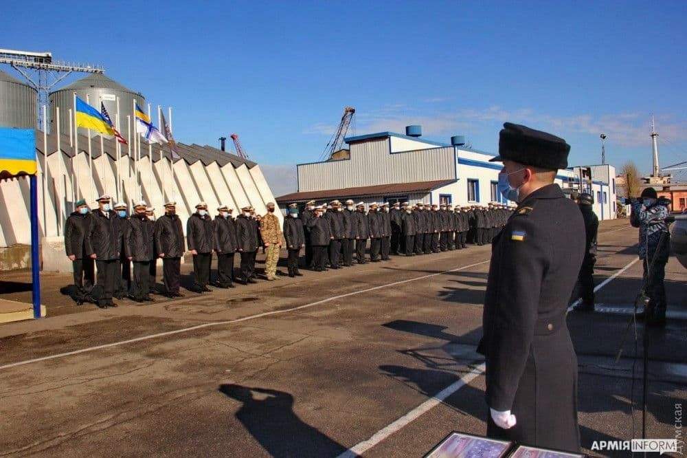 Когда в стране президент – клоун, то и военный флот надувной.