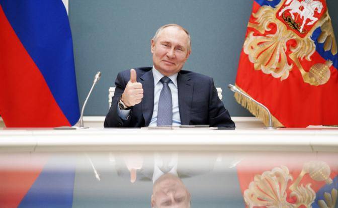 Президенту России по должности положено быть оптимистом