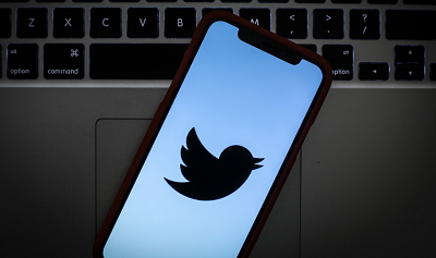 Twitter выберет западный или российский рынок?