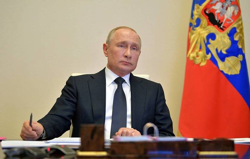 Расходы на инициативы Путина будут меньше нефтяных доходов
