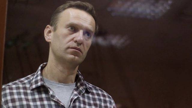 Санкции и обострение отношений: зачем Навальный объявил голодовку