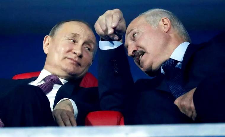 Москва поддержит Минск, ожидая замены Лукашенко