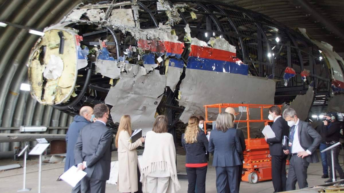 Запад припас в рукаве новые «неопровержимые доказательства» в деле MH17