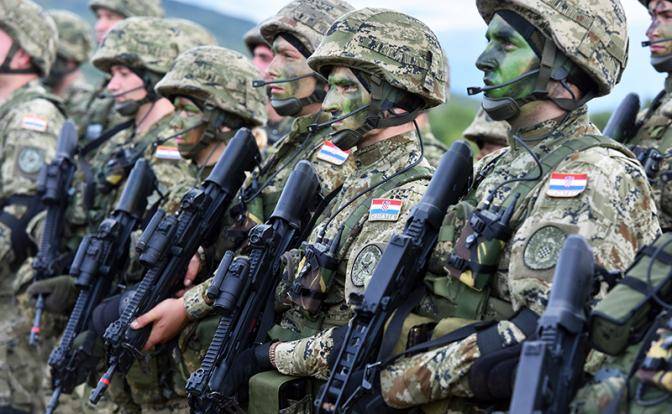 Загреб отозвал свои войска из зоны возможных боев «за Украину»