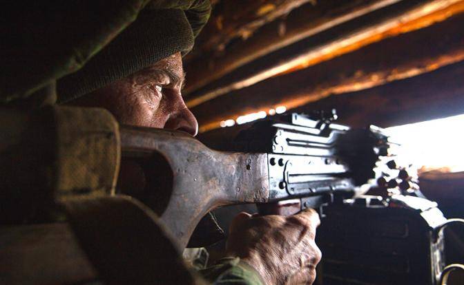 Обострение в Донбассе: обстрелы, взрывы, диверсии